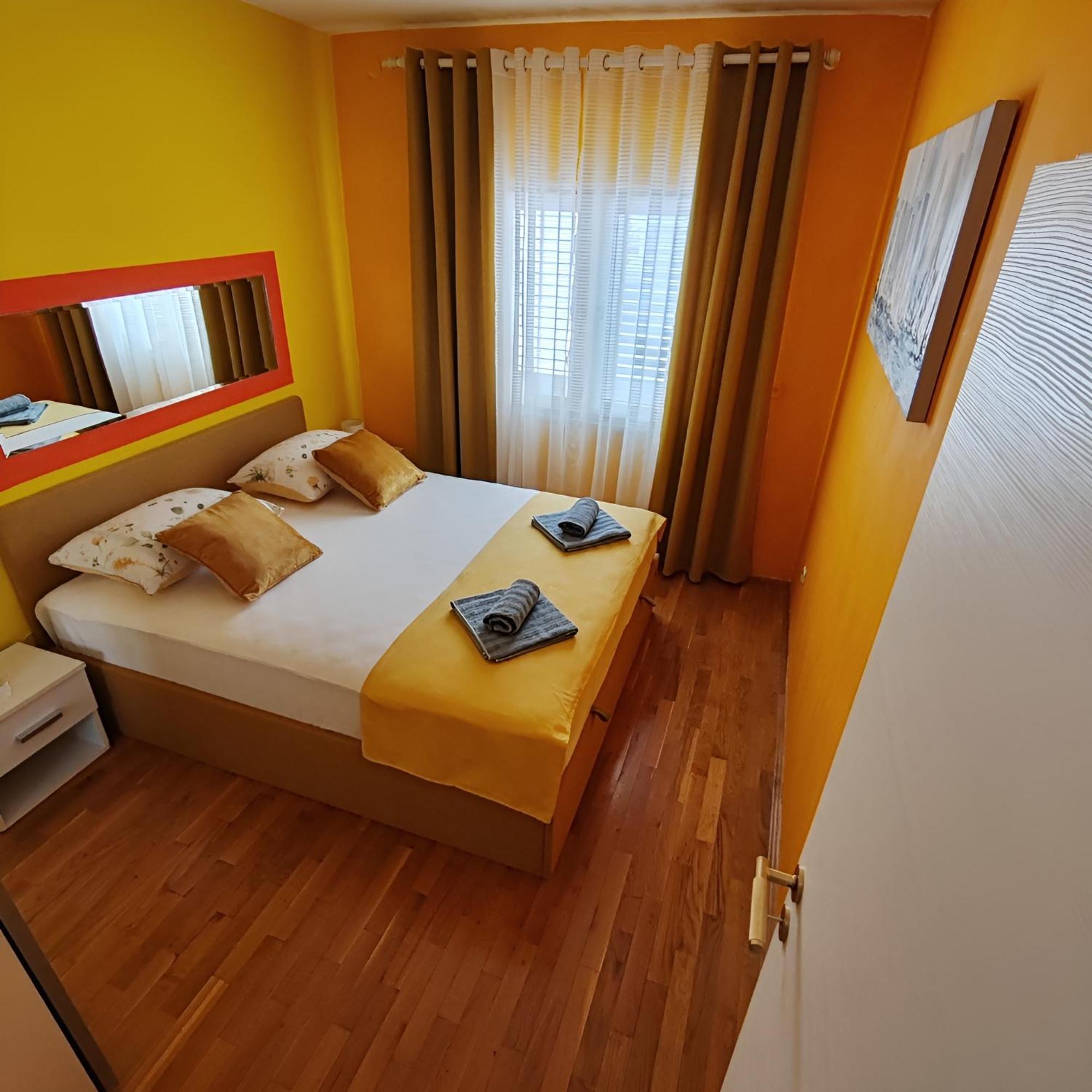 Pia Apartment 杜基拉特 外观 照片